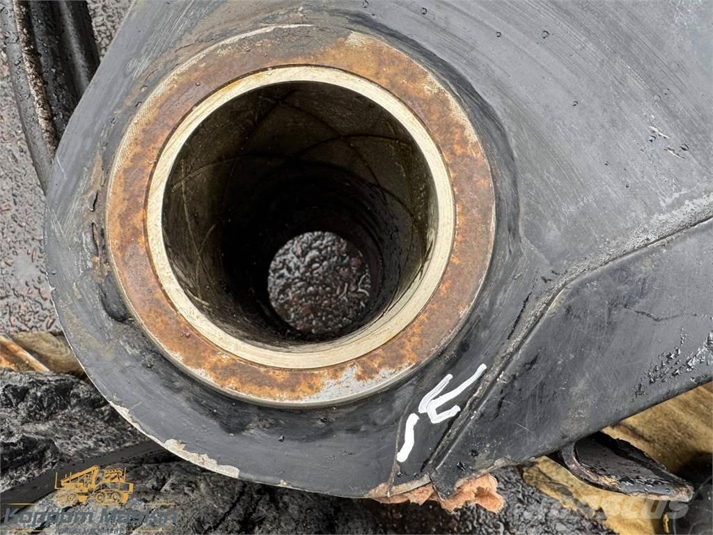 Komatsu 165F Kraner til udkørselsmaskiner