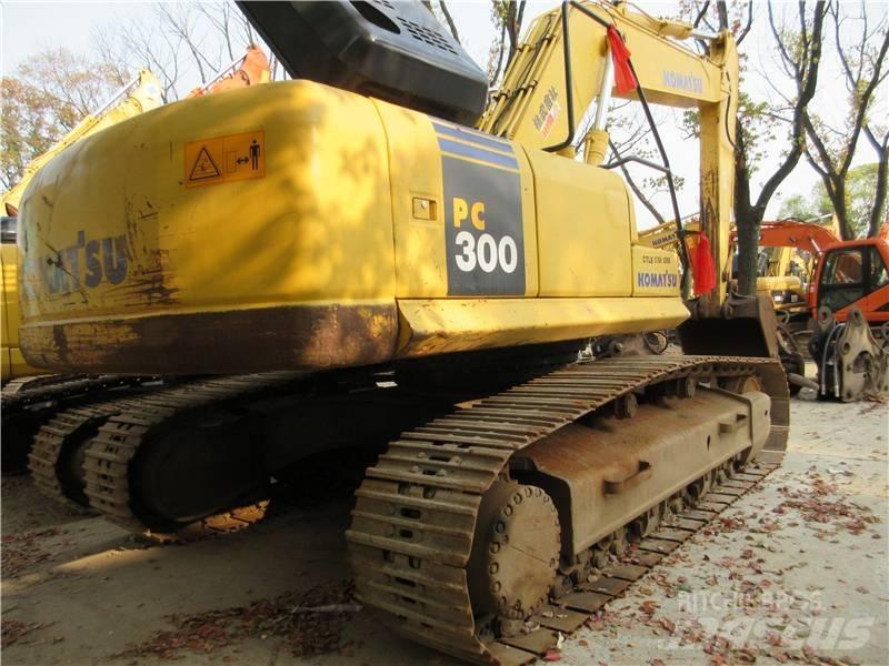 Komatsu PC 300-7 Gravemaskiner på larvebånd