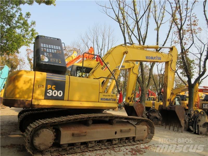 Komatsu PC 300-7 Gravemaskiner på larvebånd