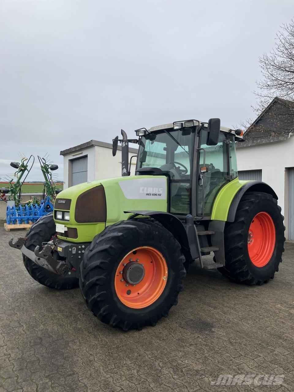 CLAAS Ares 696 RZ Traktorer