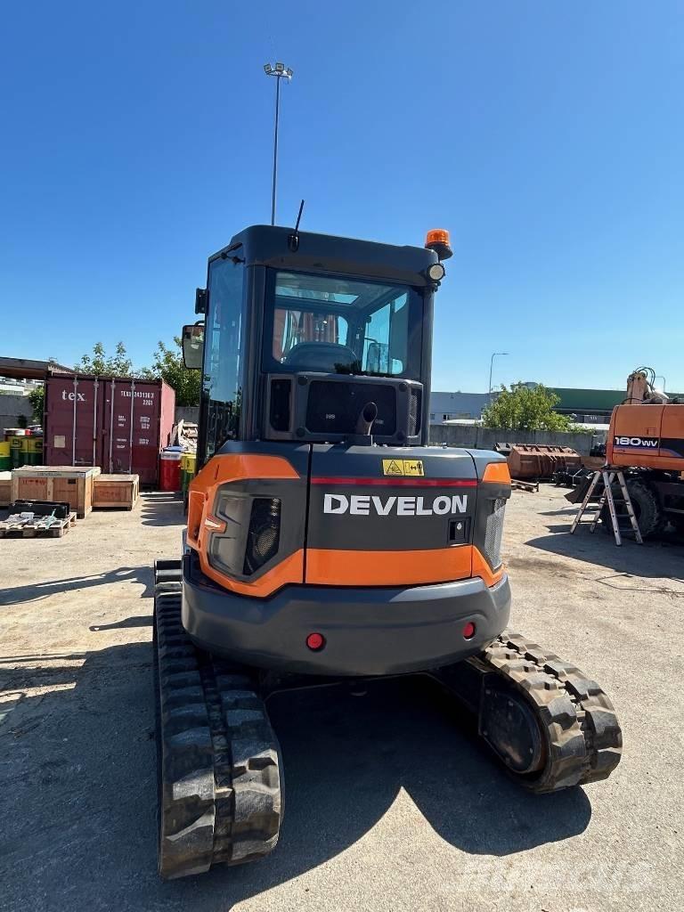 Develon DX 55 R-7 Minigravemaskiner