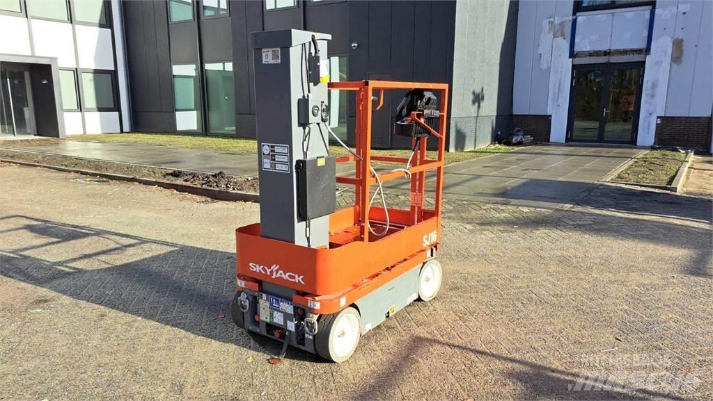 SkyJack SJ16 Andre lifte og platforme