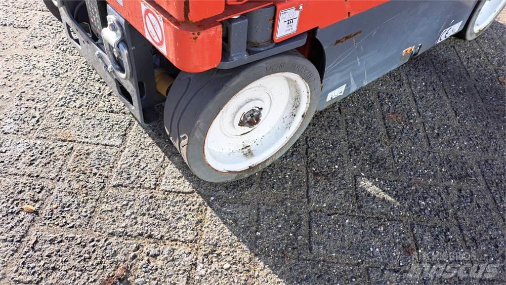 SkyJack SJ16 Andre lifte og platforme