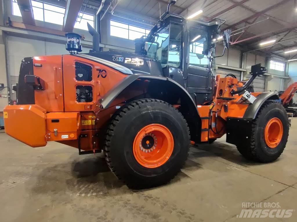 Hitachi ZW220-7 Læssemaskiner på hjul