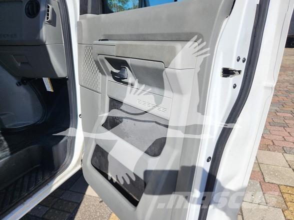 Ford E450 Entreprenør - Andet