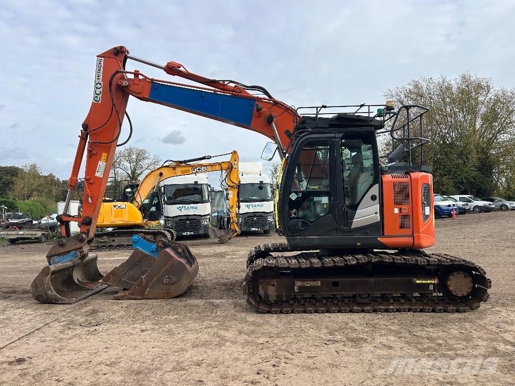 Hitachi ZX 135 US-6 Gravemaskiner på larvebånd