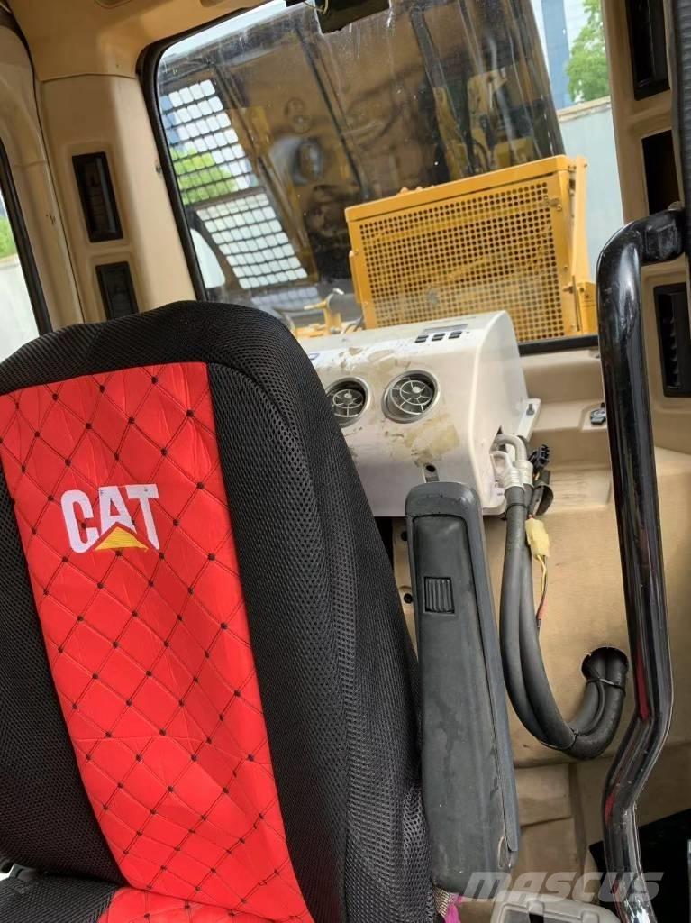 CAT 325 B L Gravemaskiner på larvebånd
