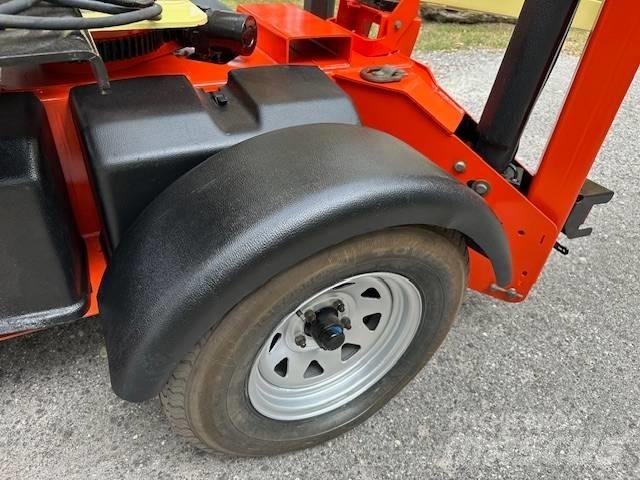 JLG T 350 Trailermonterede lifte