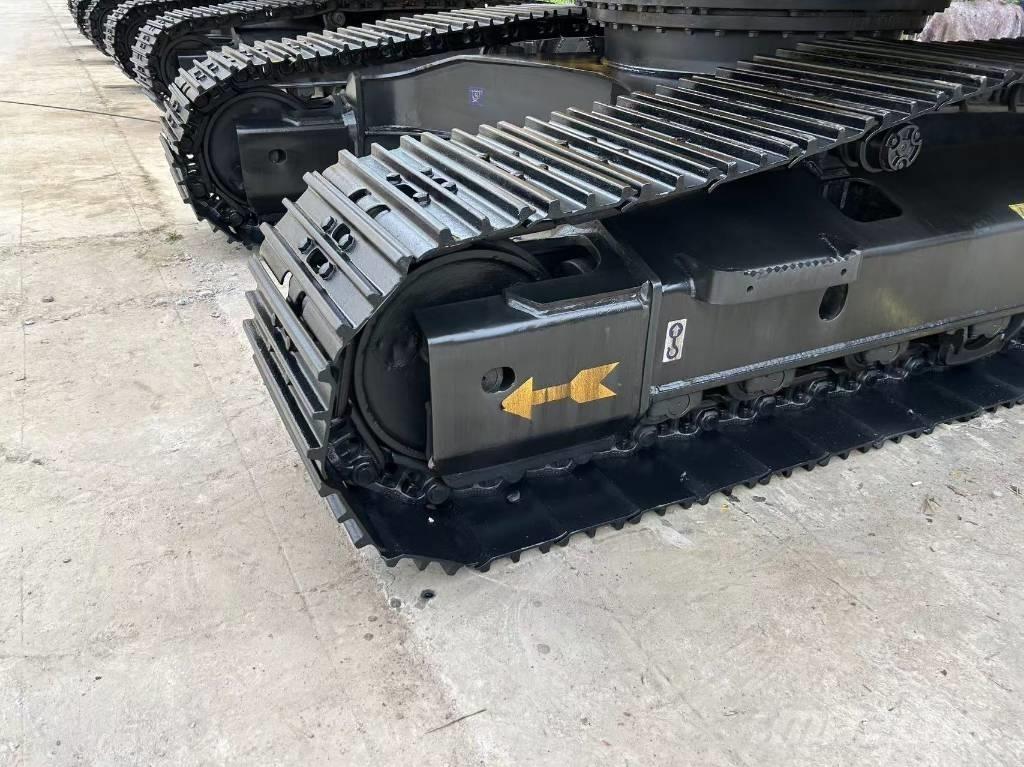 Komatsu 200 Gravemaskiner på larvebånd