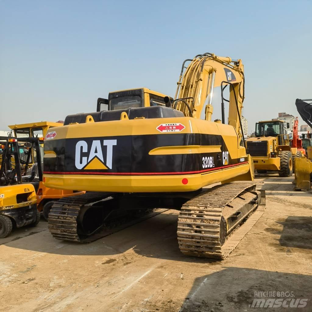 CAT 320 B L Gravemaskiner på larvebånd