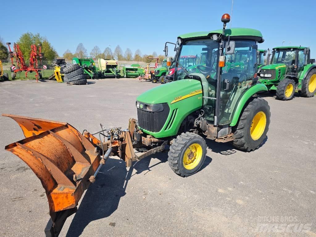 John Deere 3720 Kompakte traktorer