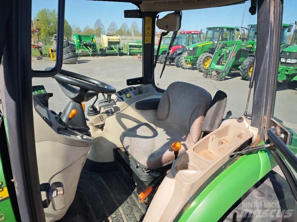 John Deere 3720 Kompakte traktorer