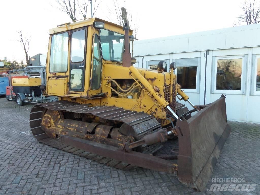 CAT D 4 E Bulldozer på larvebånd