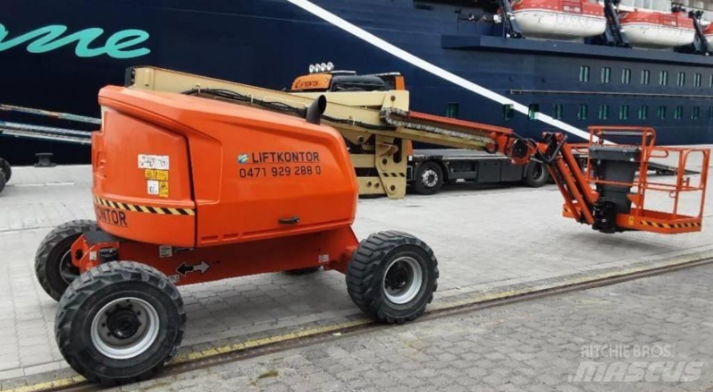 JLG 520 AJ Bomlifte med knækarm