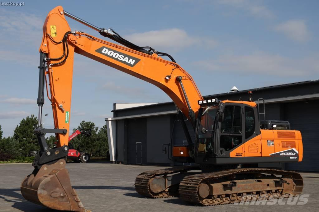 Doosan DX 225 LC-7 Gravemaskiner på larvebånd