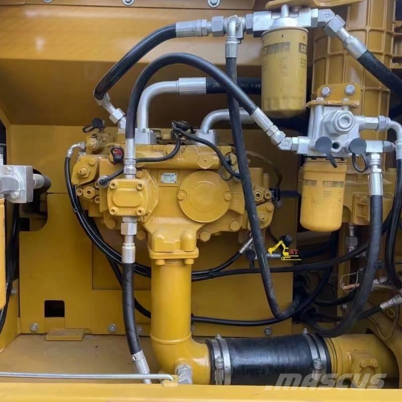 CAT 324 D Gravemaskiner på larvebånd