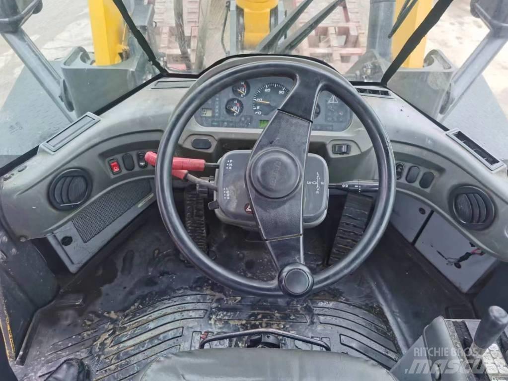 Komatsu WA 380 Læssemaskiner på hjul