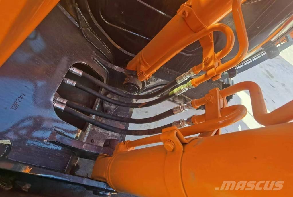 Hitachi ZX 120 Gravemaskiner på larvebånd