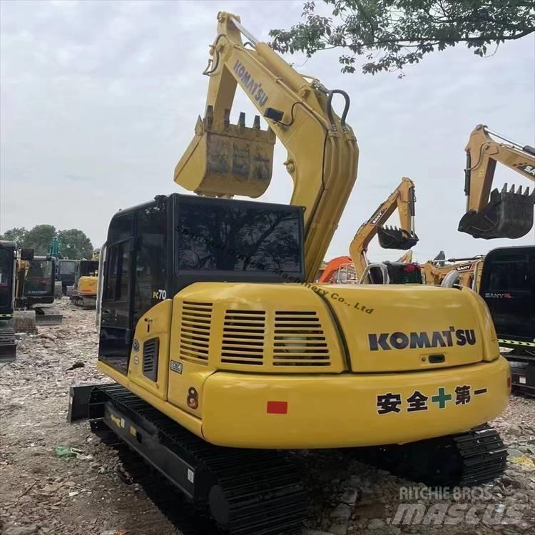 Komatsu 70-8 Gravemaskiner på larvebånd