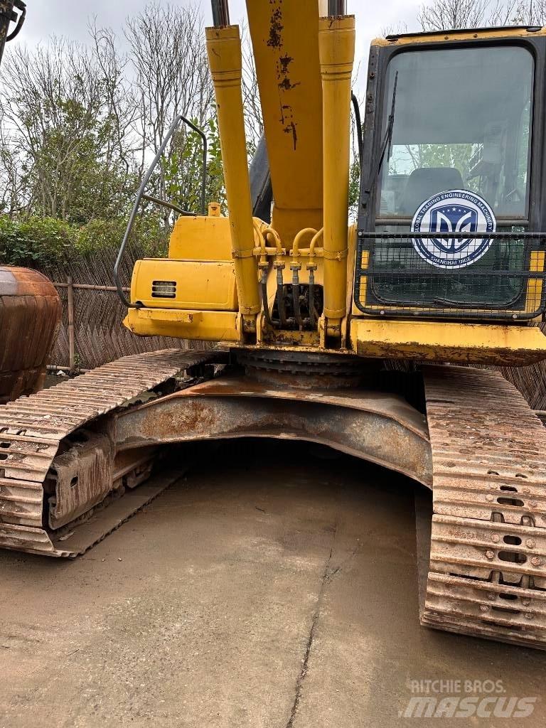 Komatsu PC 220-8 Gravemaskiner på larvebånd