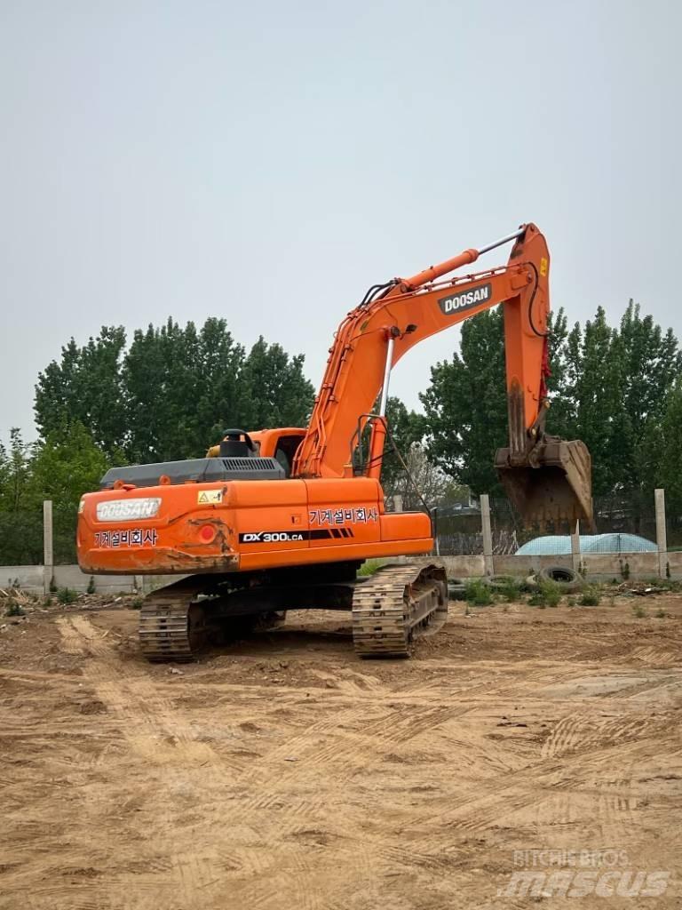 Doosan DX300LCA Gravemaskiner på larvebånd