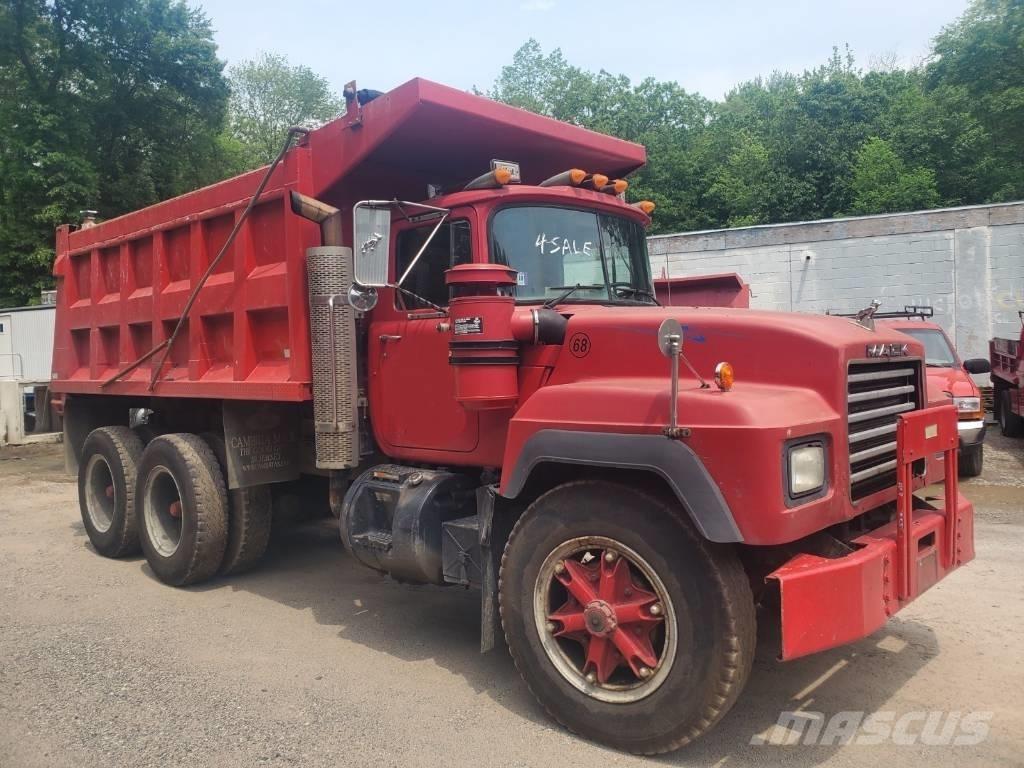 Mack RD 690 SX Lastbiler med tip