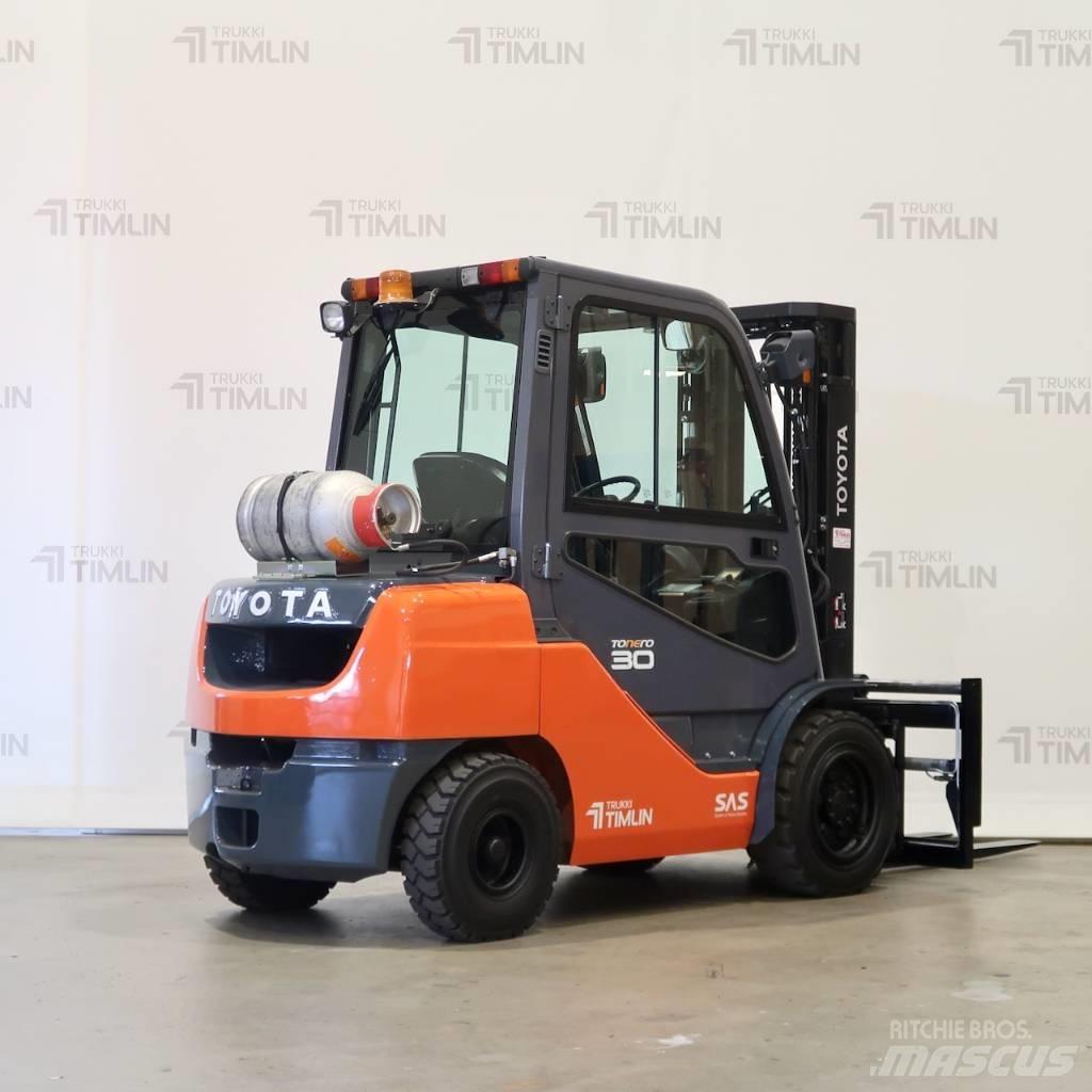Toyota 02-8FGF30 LPG gaffeltrucks