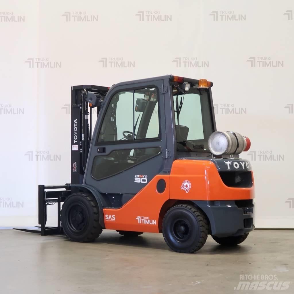 Toyota 02-8FGF30 LPG gaffeltrucks