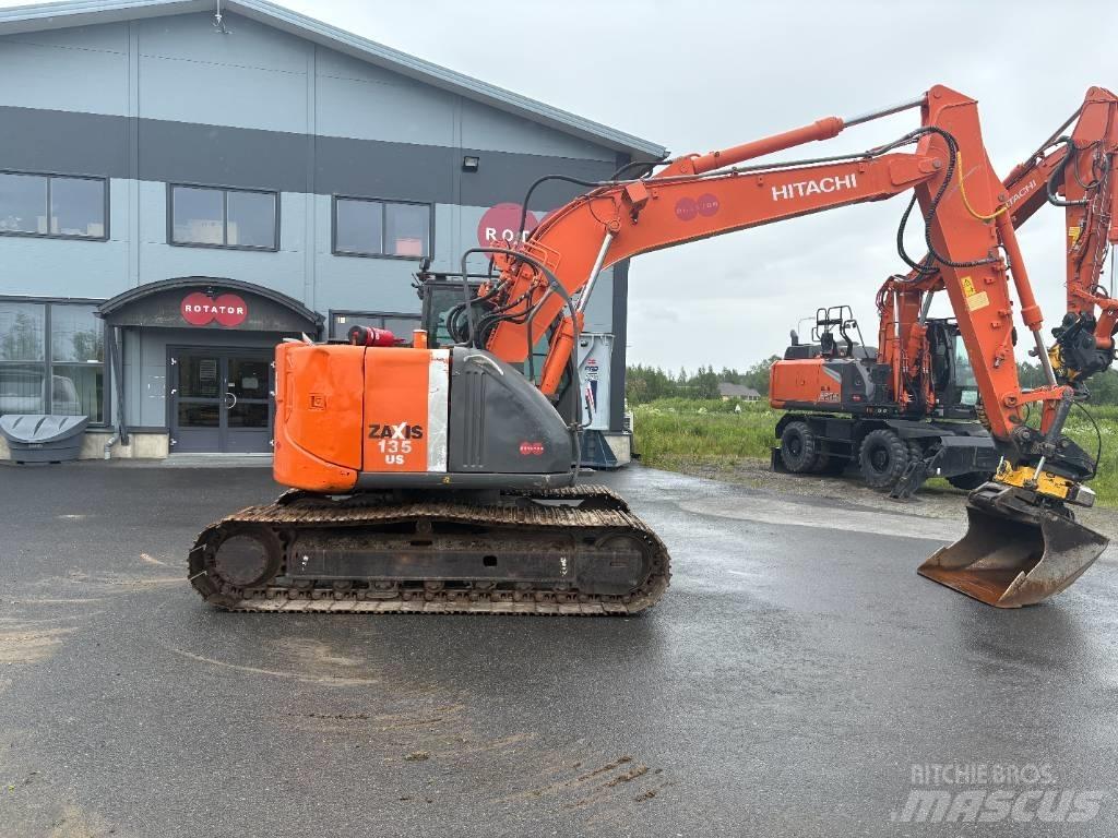 Hitachi ZX135US-3 Gravemaskiner på larvebånd