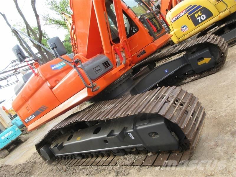 Doosan DX 340 LC Gravemaskiner på larvebånd