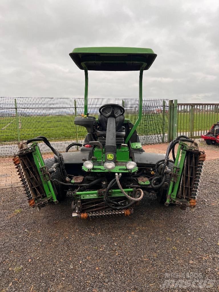 John Deere 8700 Fairway klippere
