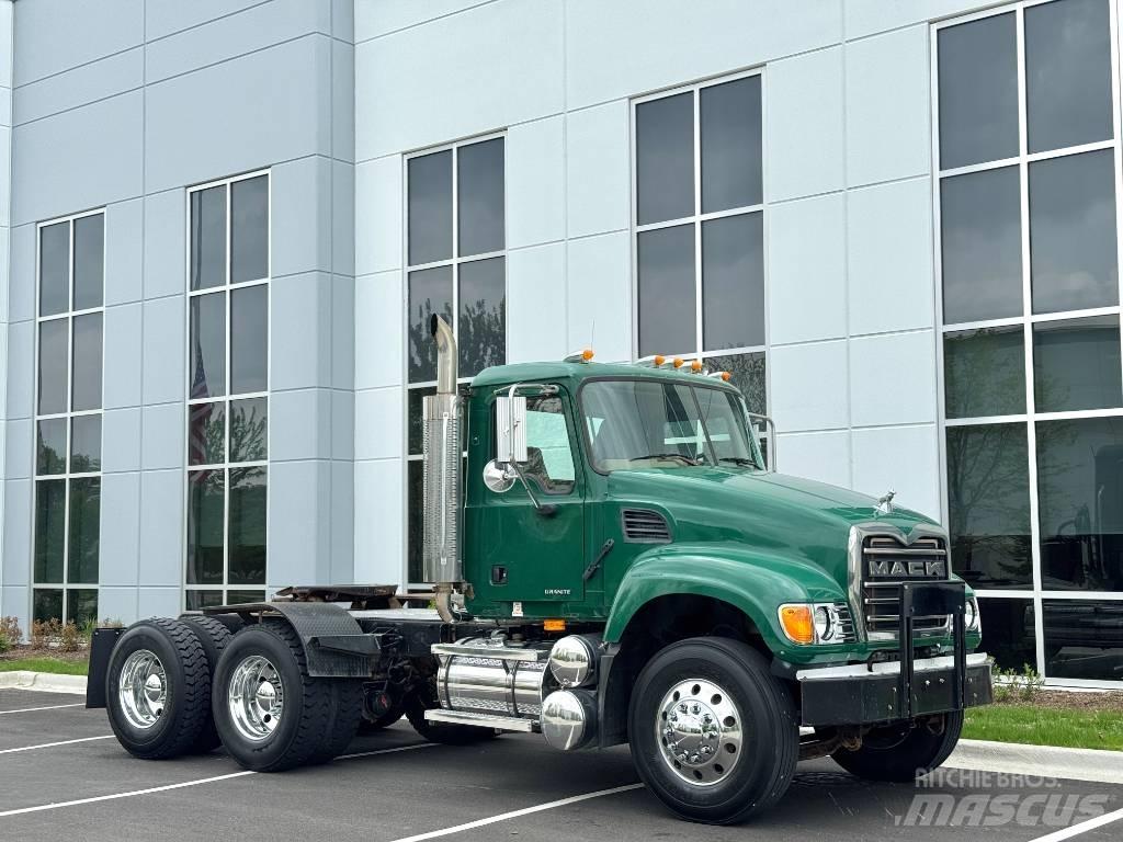 Mack Granite CV713 Trækkere