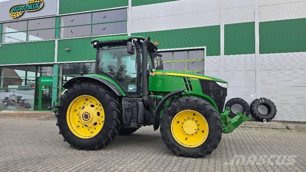 John Deere 7230 R Traktorer