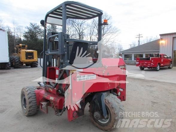 Moffett M5500N Medbringertruck