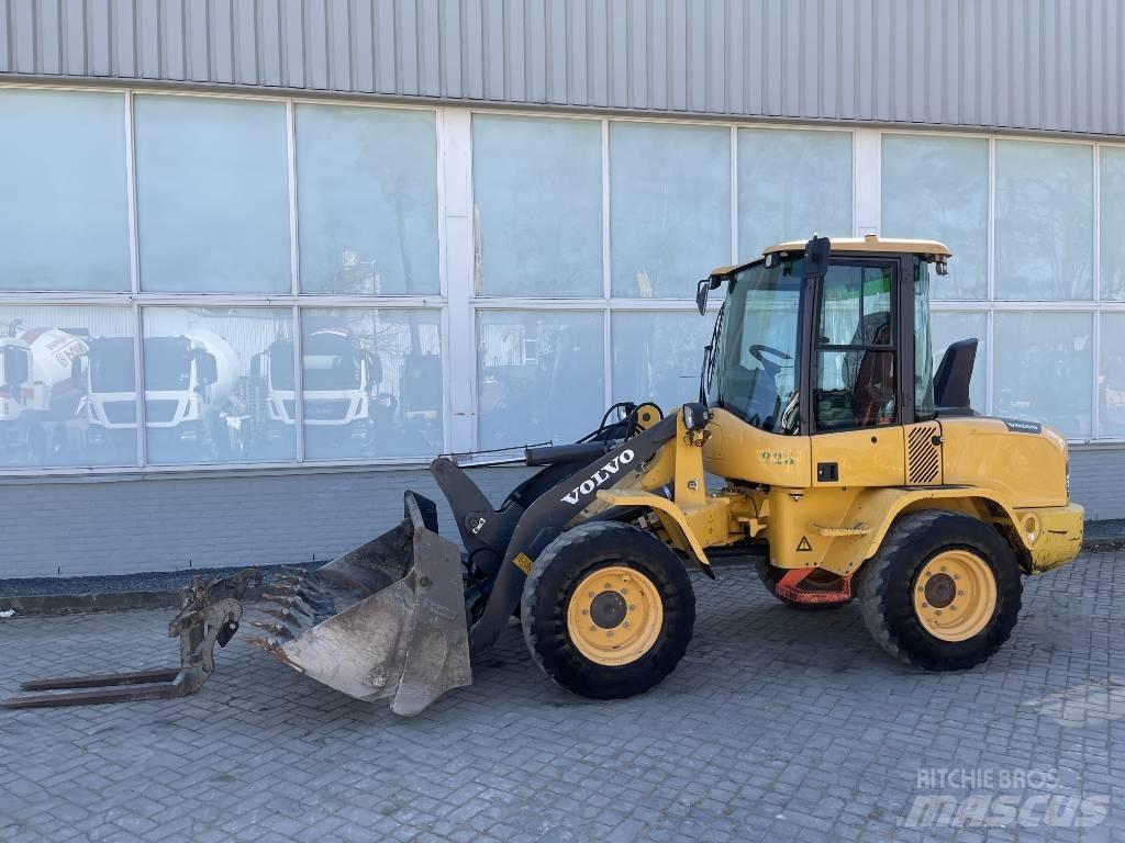 Volvo L 30 G     2018     CE Læssemaskiner på hjul