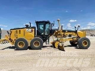 CAT 16 Vejhøvle / Gradere