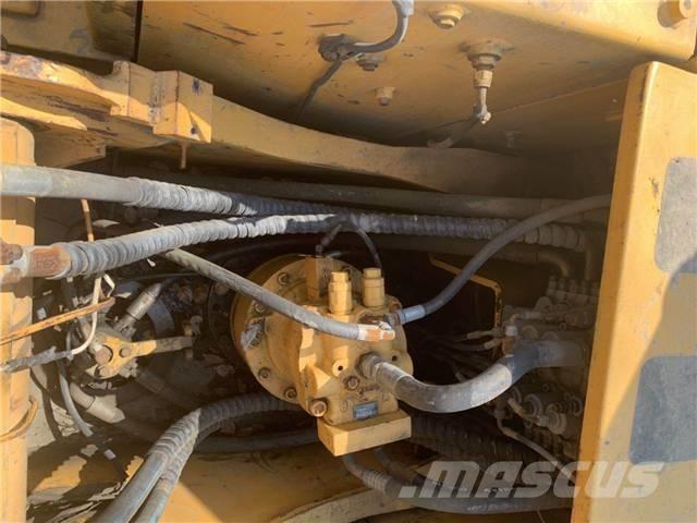 Hyundai R215-7 Gravemaskiner på larvebånd