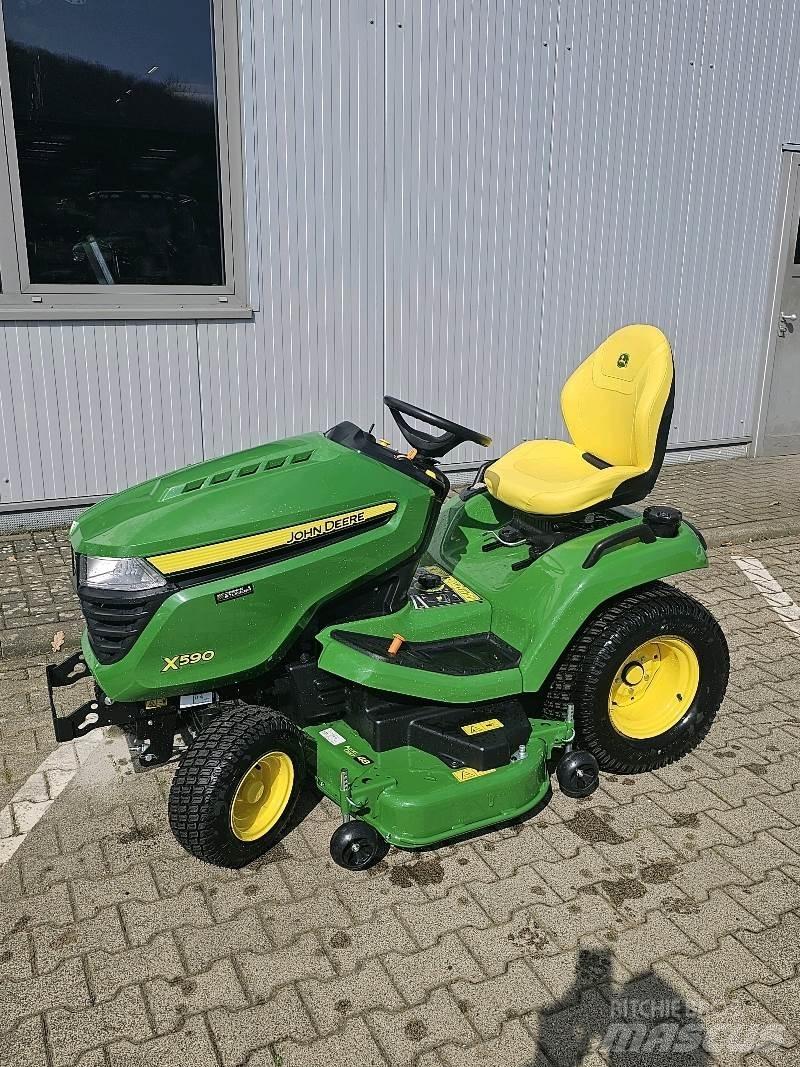 John Deere X590 Græsslåmaskiner