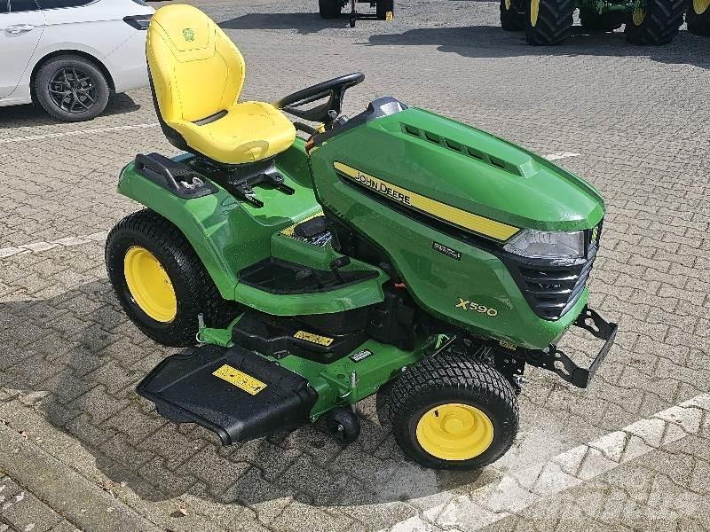 John Deere X590 Græsslåmaskiner