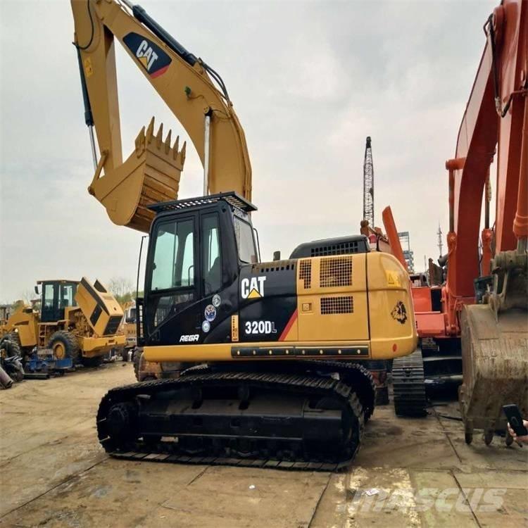 CAT 325DL Gravemaskiner på larvebånd