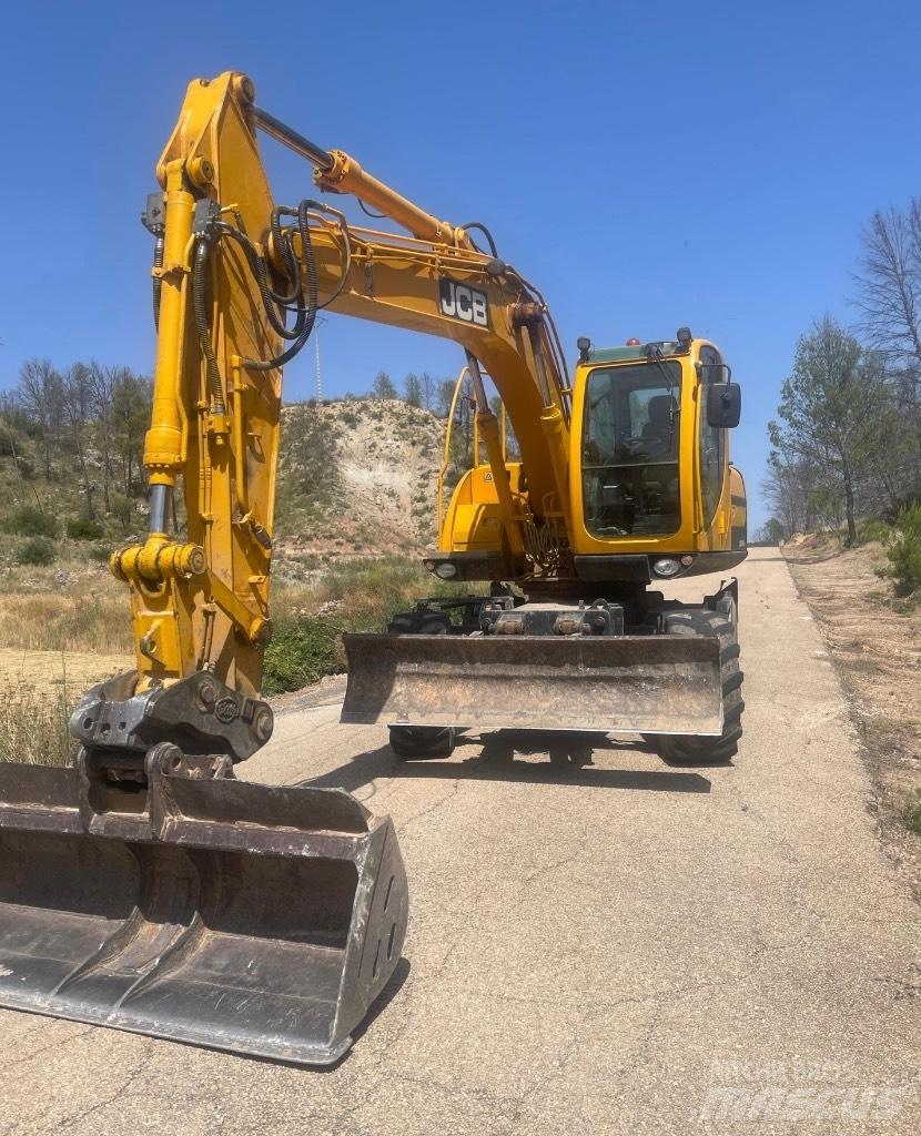 JCB JS 145 W Gravemaskiner på hjul