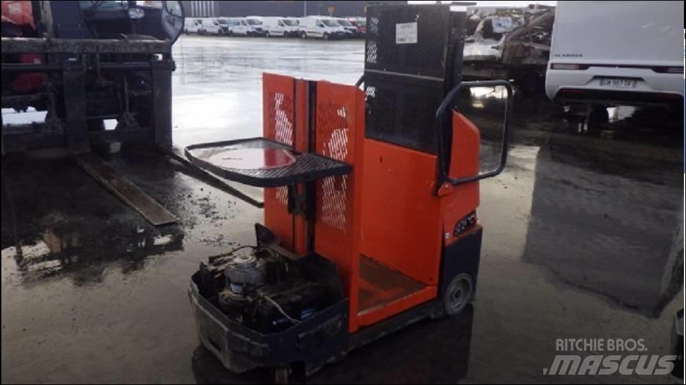 JLG DSP-M Selvkørende stablere
