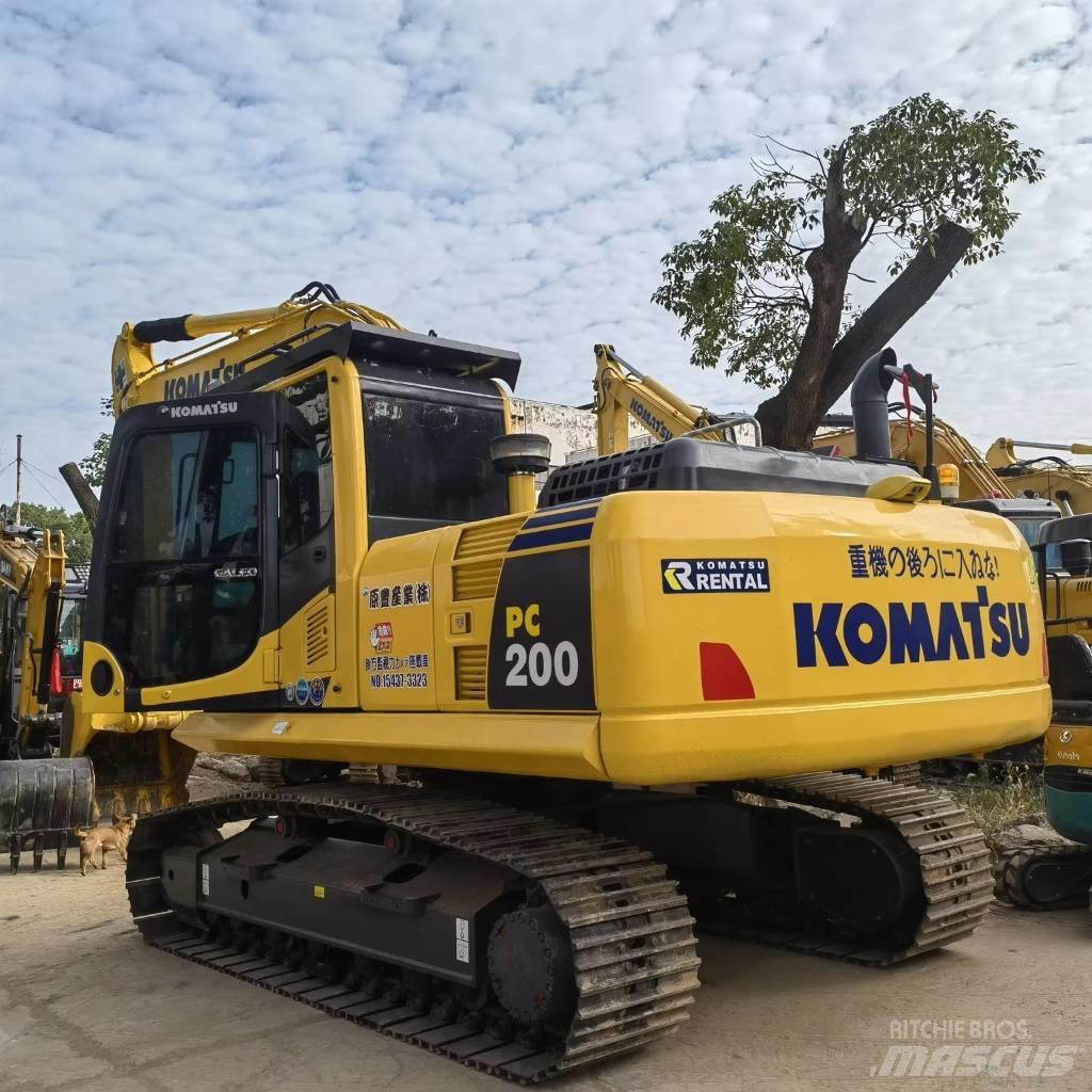 Komatsu PC 200 Gravemaskiner på larvebånd