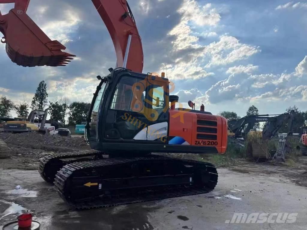 Hitachi ZX200-5G Gravemaskiner på larvebånd