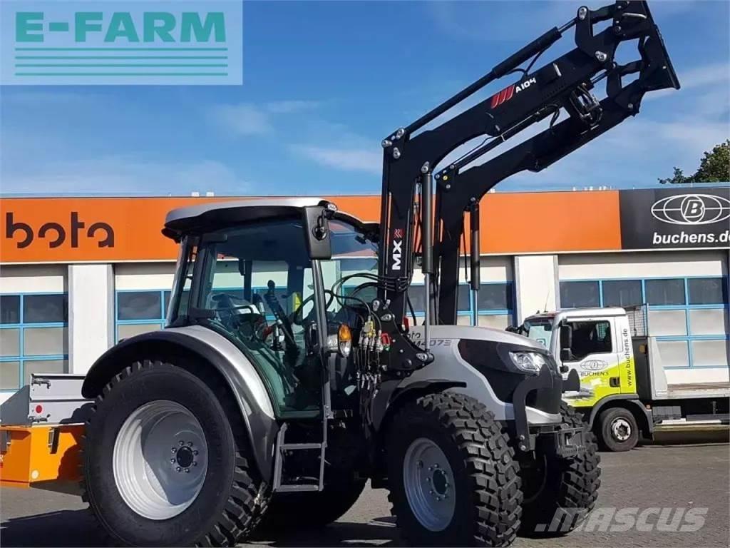 Kubota m4073 cab Traktorer