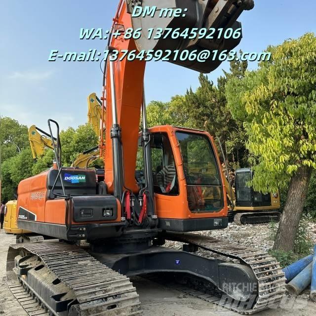Doosan DX 225 LC Gravemaskiner på larvebånd