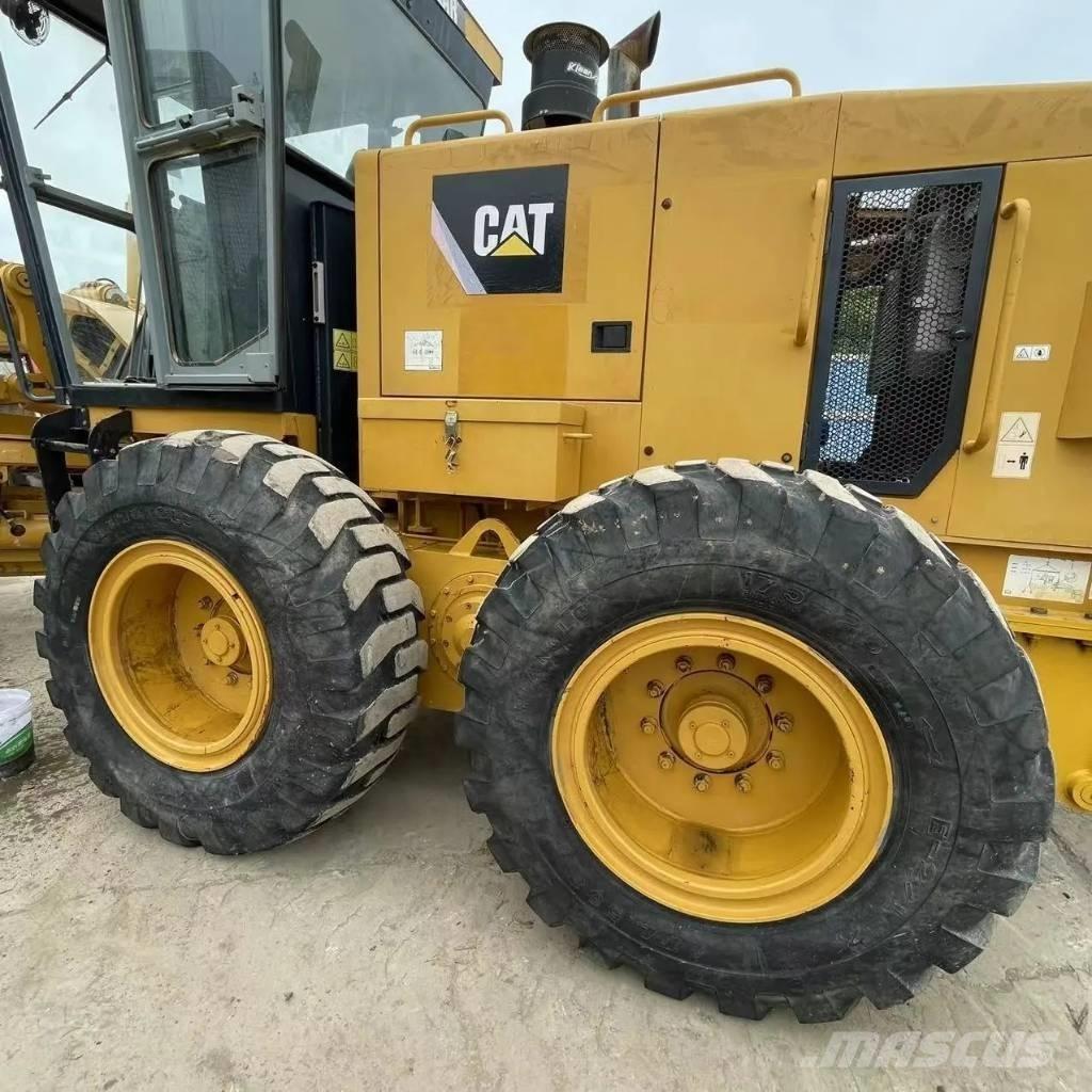 CAT 140K Vejhøvle / Gradere