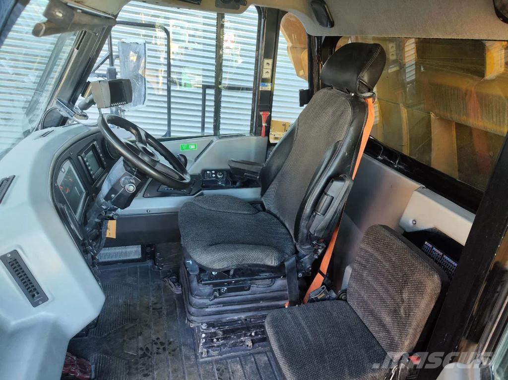 CAT 772G Knækstyrede dumpere