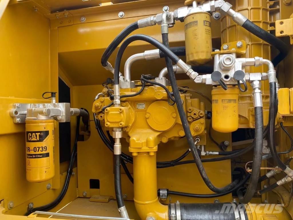 CAT 324 Gravemaskiner på larvebånd