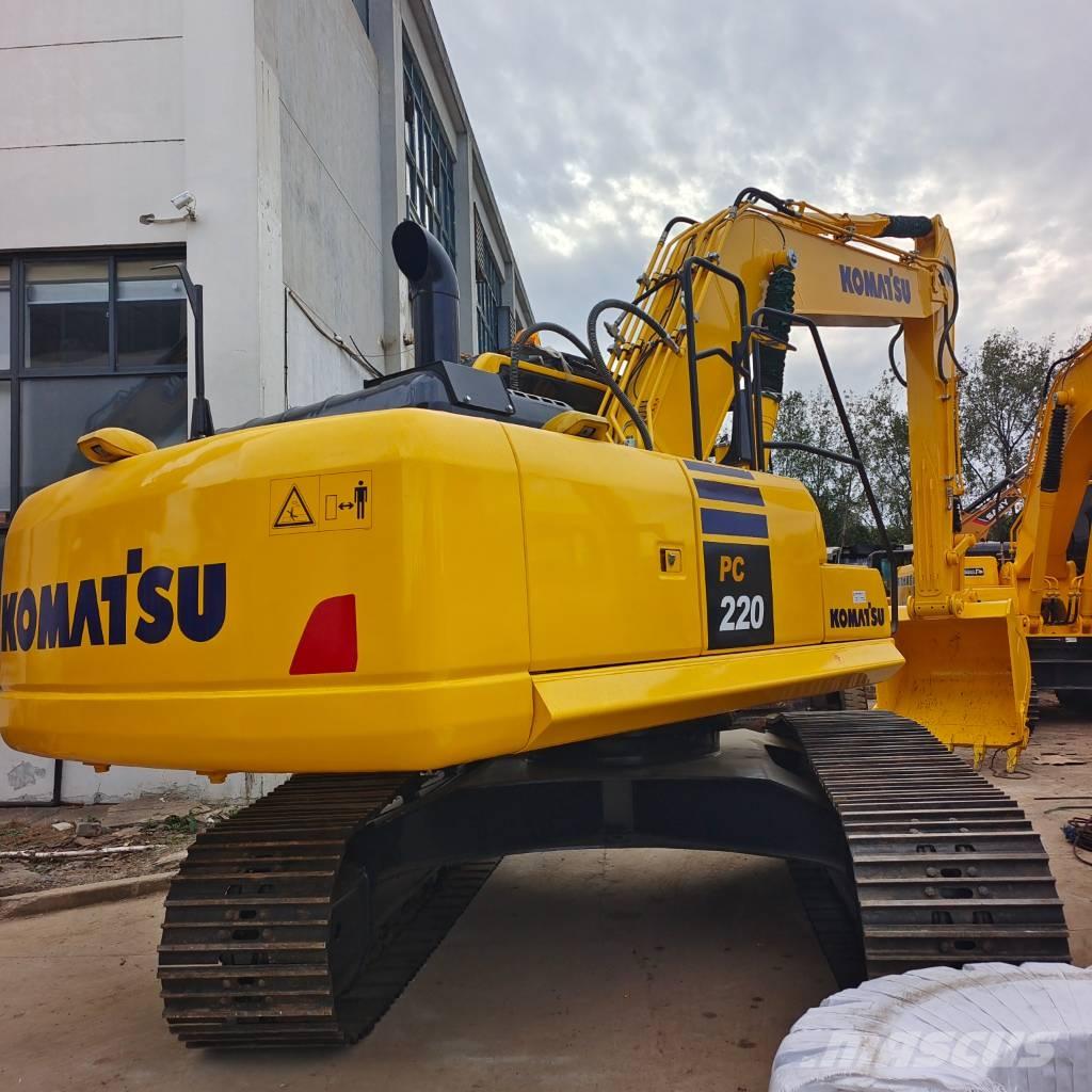 Komatsu PC 220-8 Gravemaskiner på larvebånd